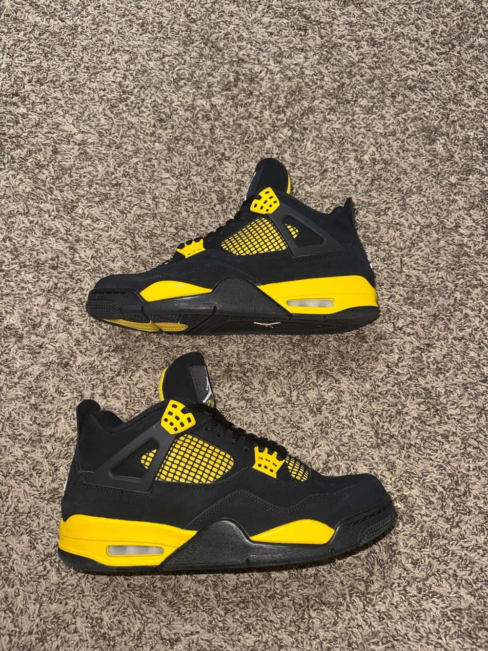 Jordan 4 Thunder